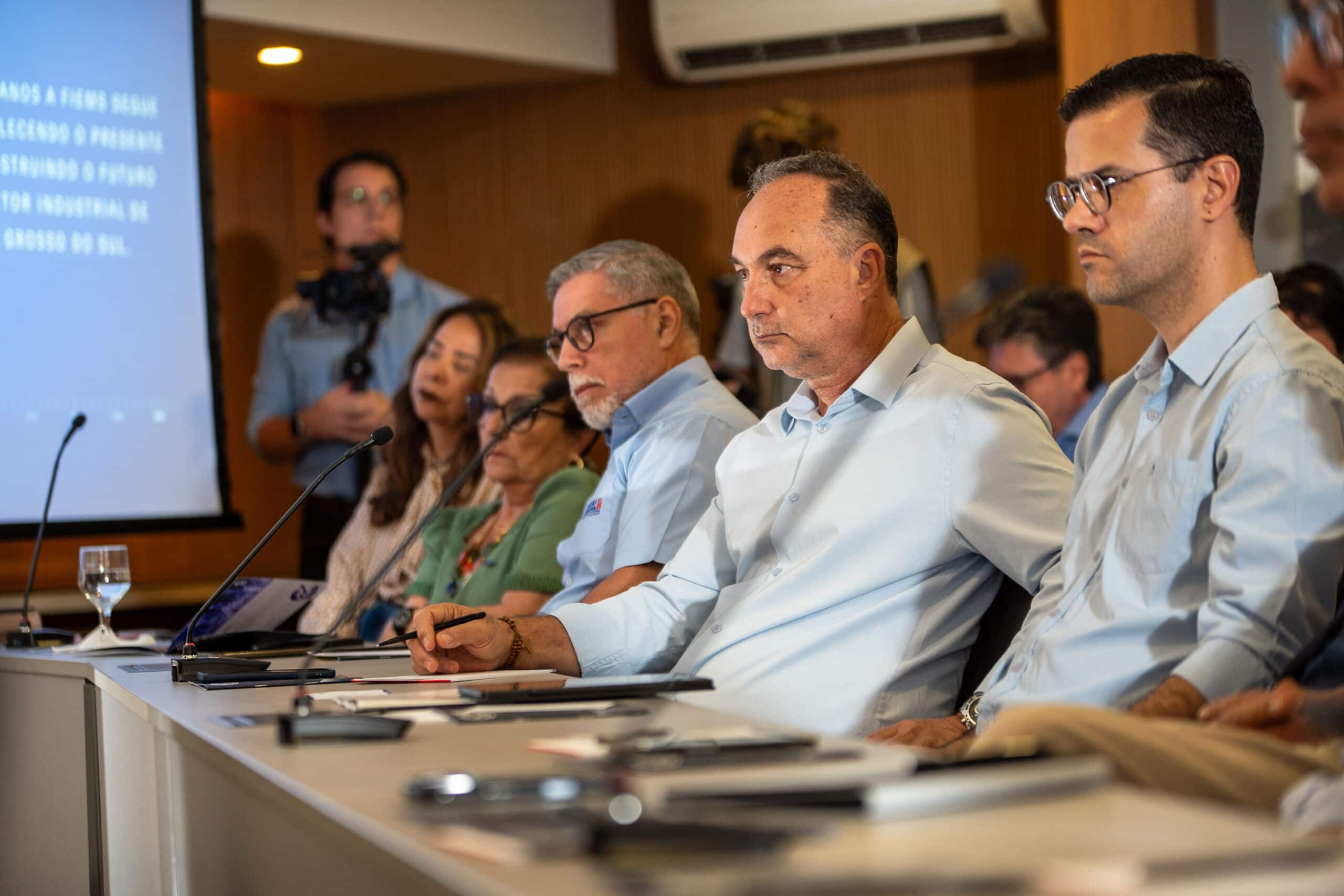 Associados do Simemae participam de encontro empresarial com BNDES na Fiems